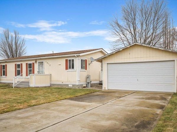 5012 N KARI Rd, Otis Orchards, WA 99027