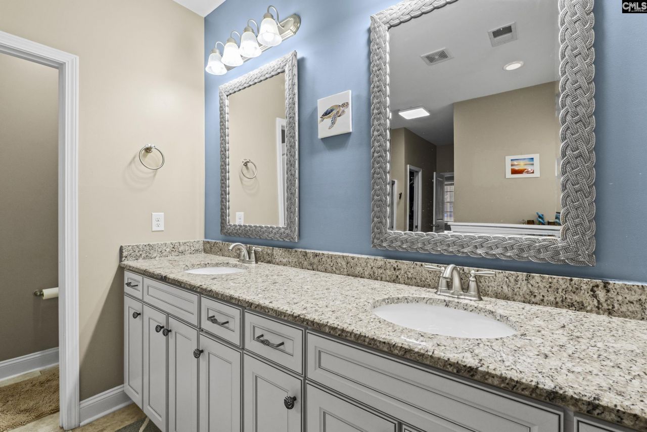 521 Fourteen Mile Lane Photo 14