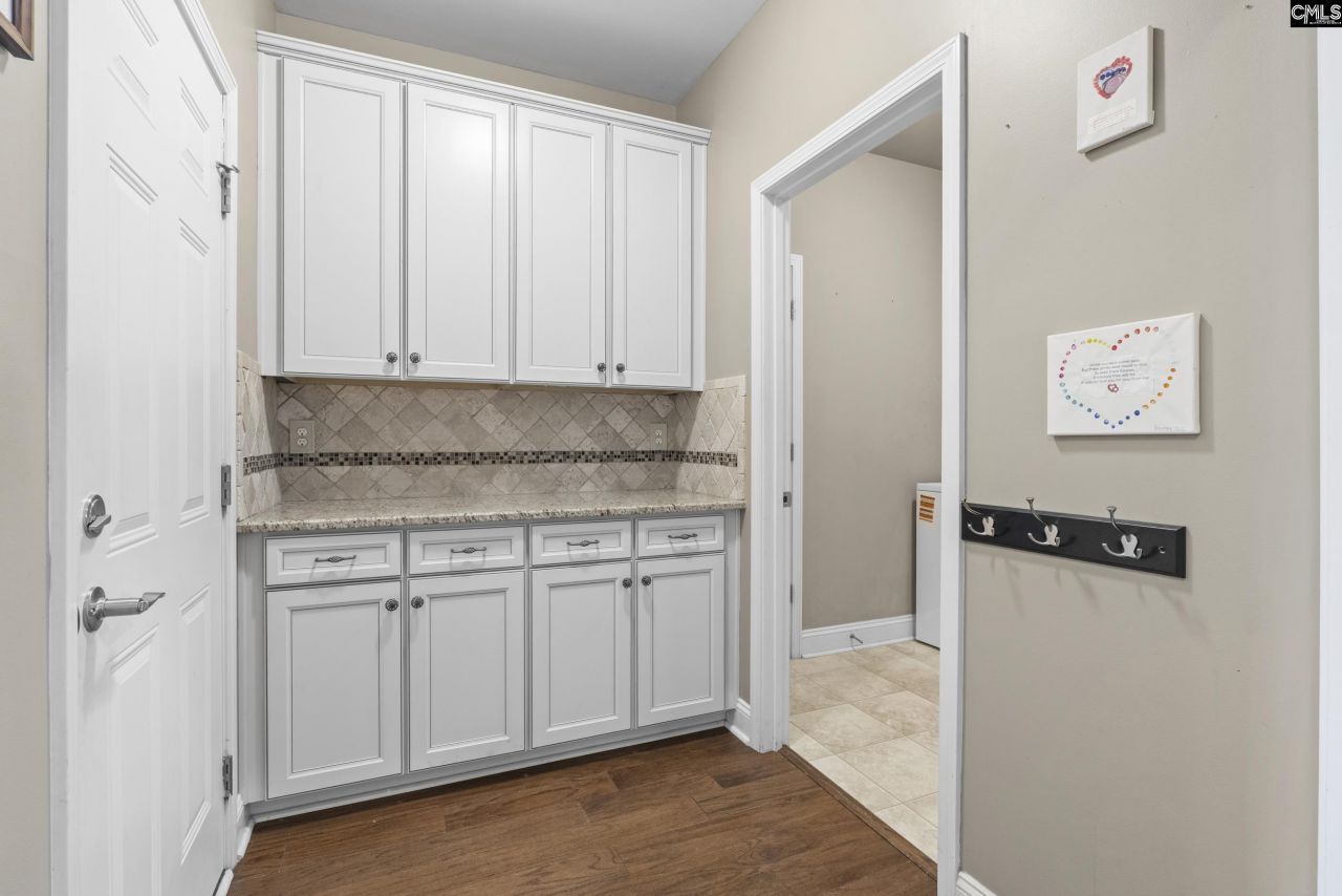 521 Fourteen Mile Lane Photo 20