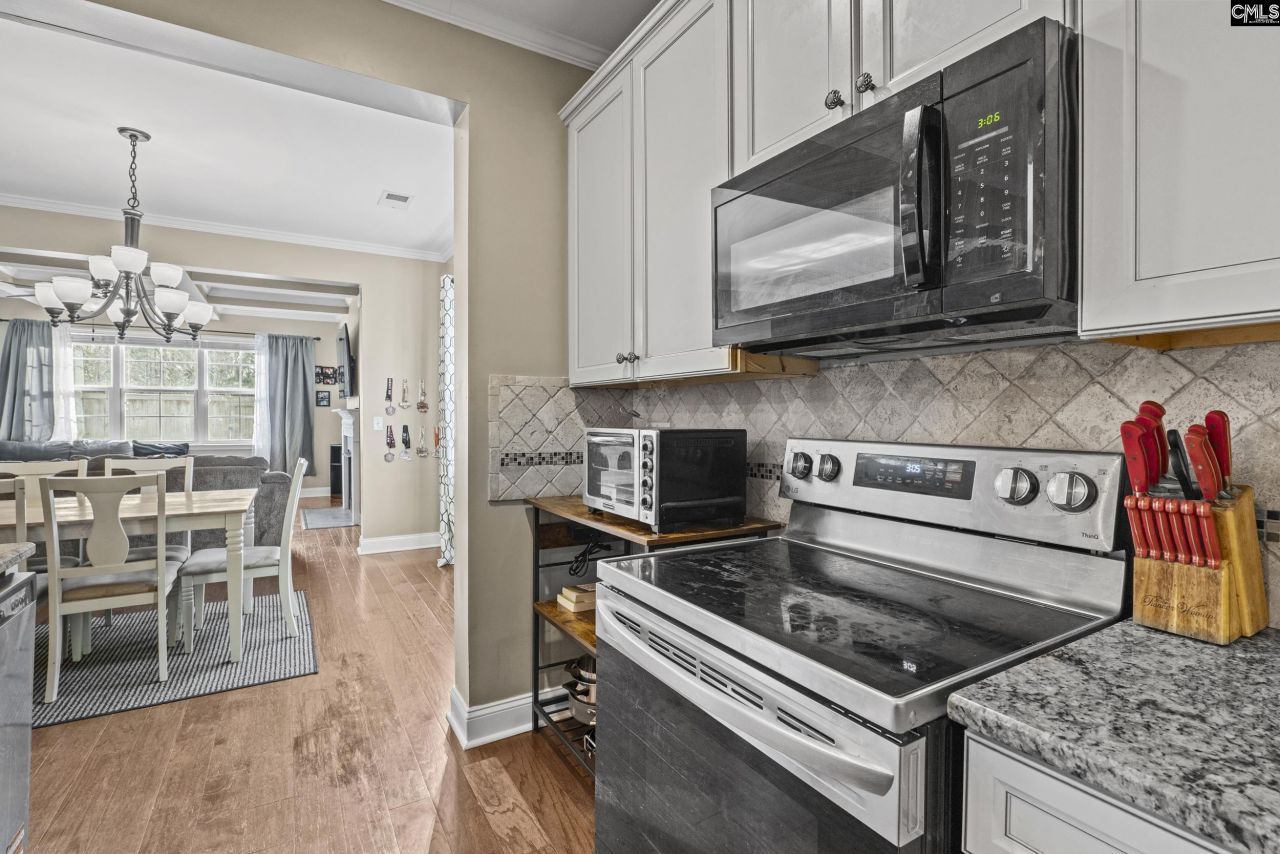 521 Fourteen Mile Lane Photo 9