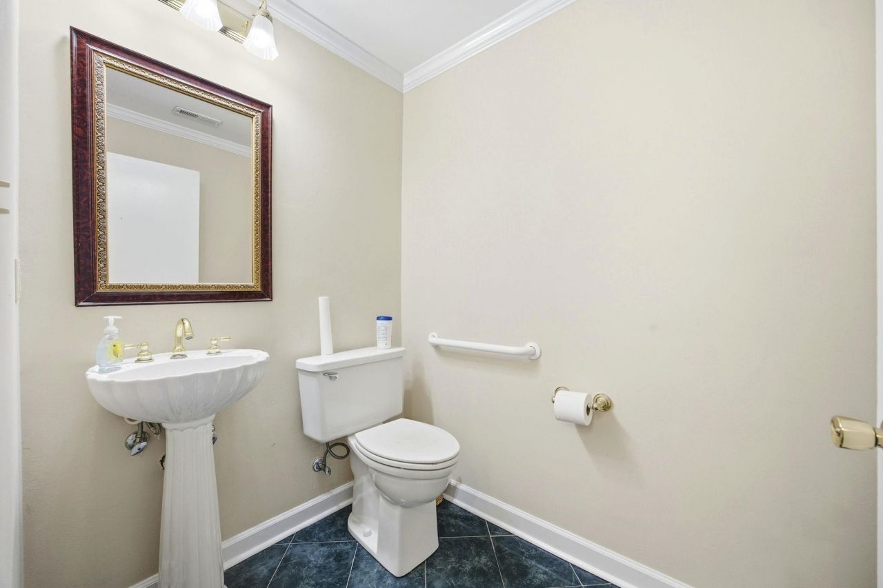 716 8th Ave. N Photo 14