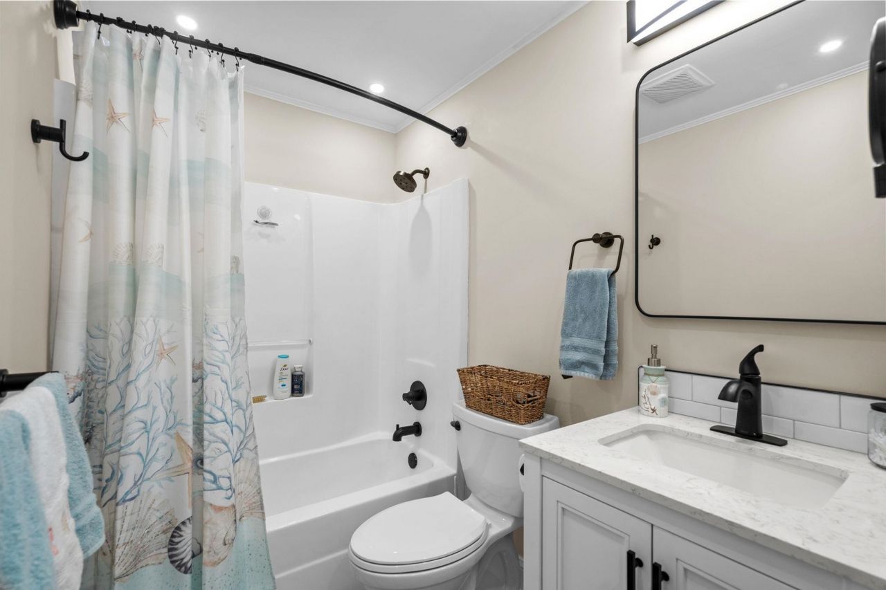 6001 - 1440 S Kings Hwy. Photo 22