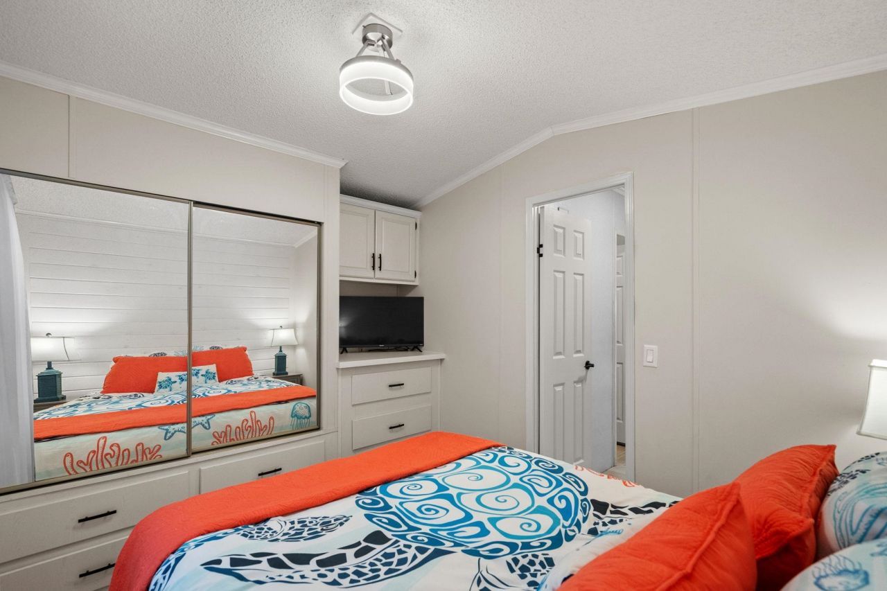 6001 - 1440 S Kings Hwy. Photo 25