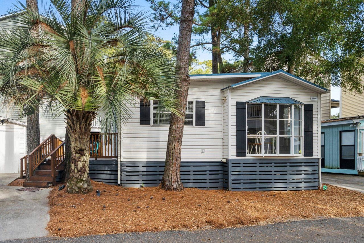 6001 - 1440 S Kings Hwy. Photo 29