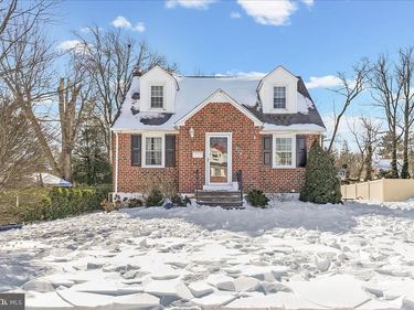 472 LARCHWOOD ROAD, SPRINGFIELD, PA 19064