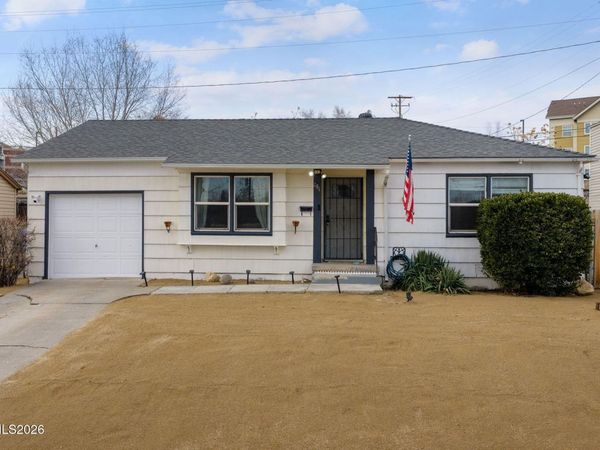 285 Bartlett Street, Reno, NV 89512