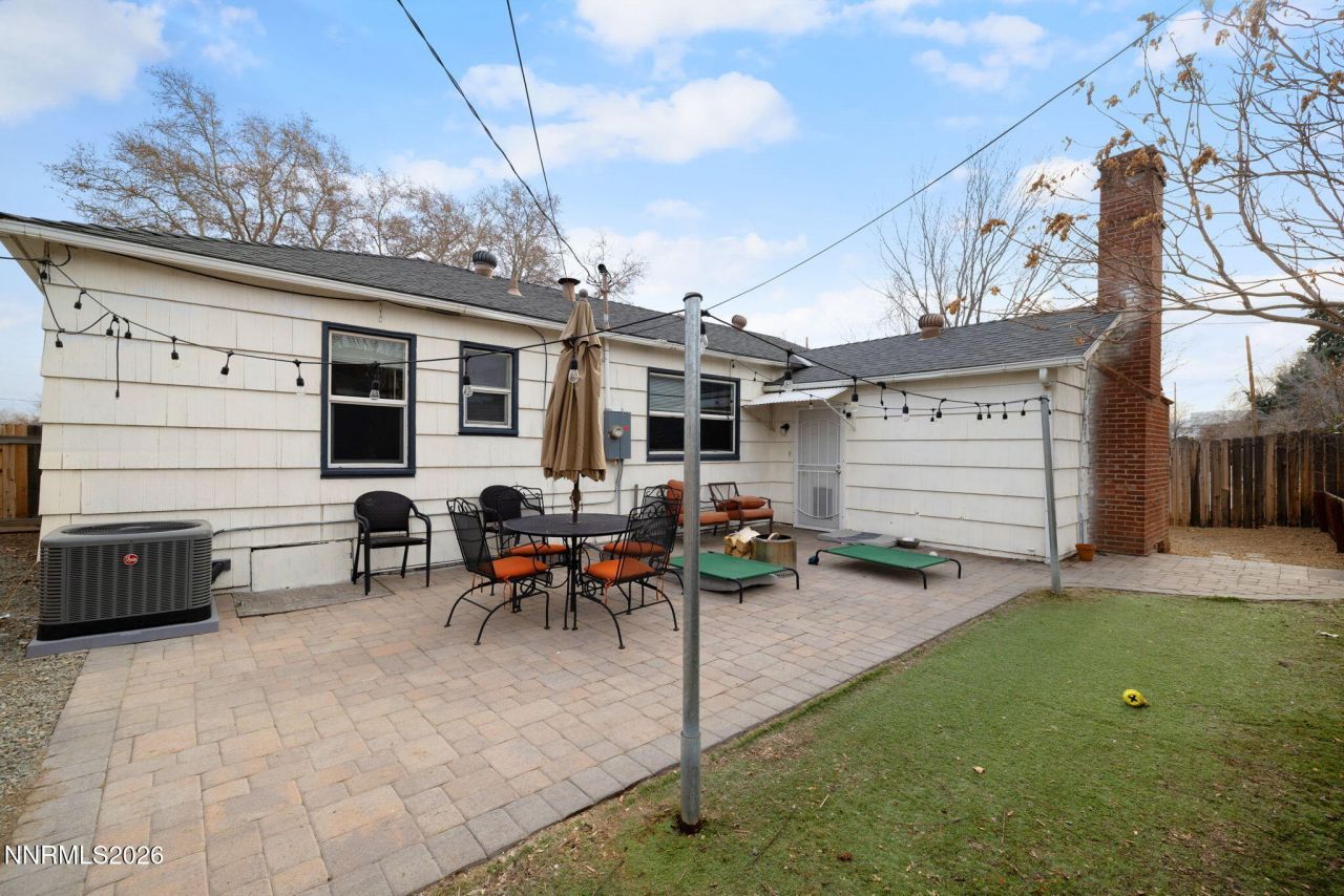 285 Bartlett Street, Reno, NV 89512 Photo