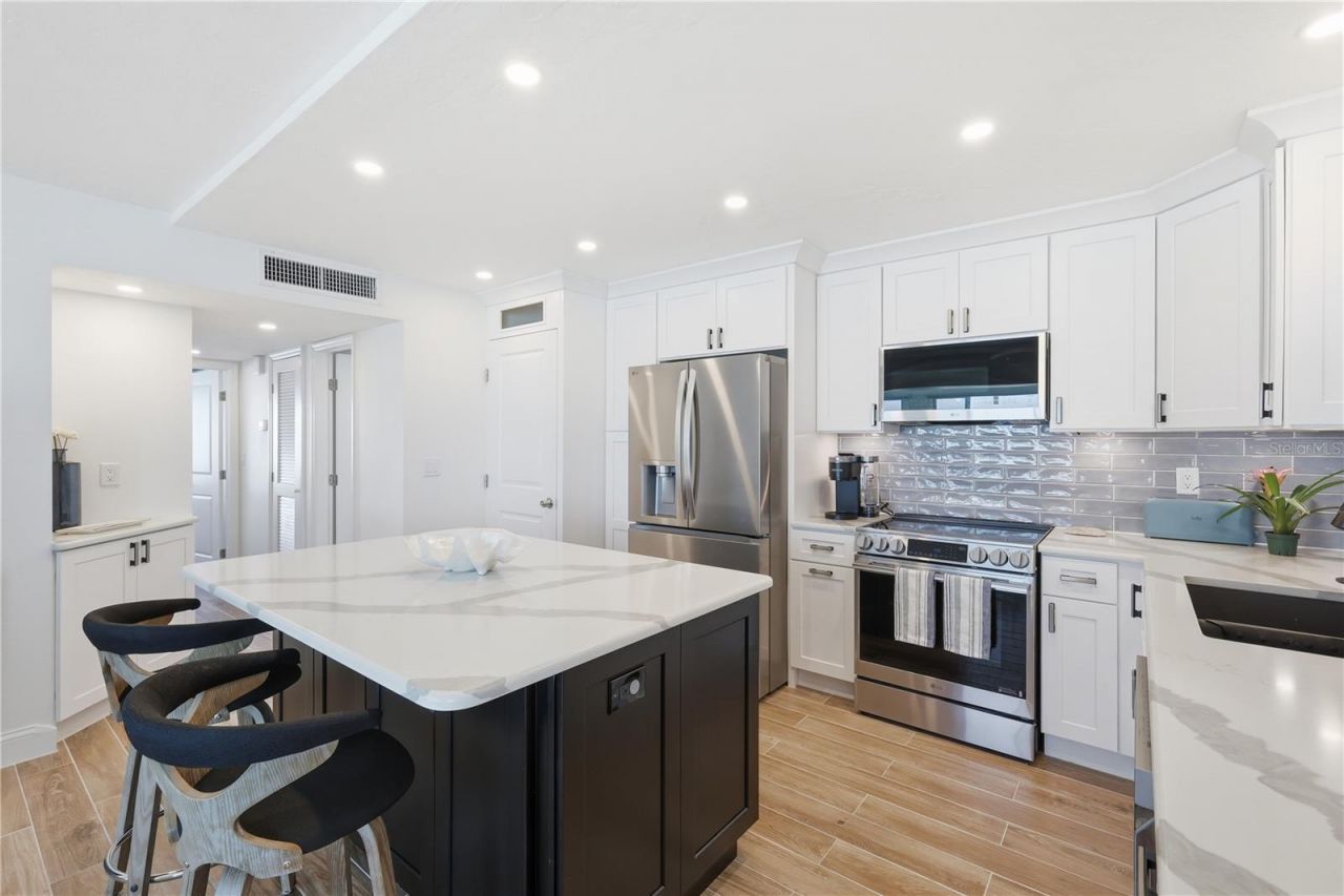 320 Gulf Boulevard, Unit 5C, Boca Grande, FL 33921 Photo
