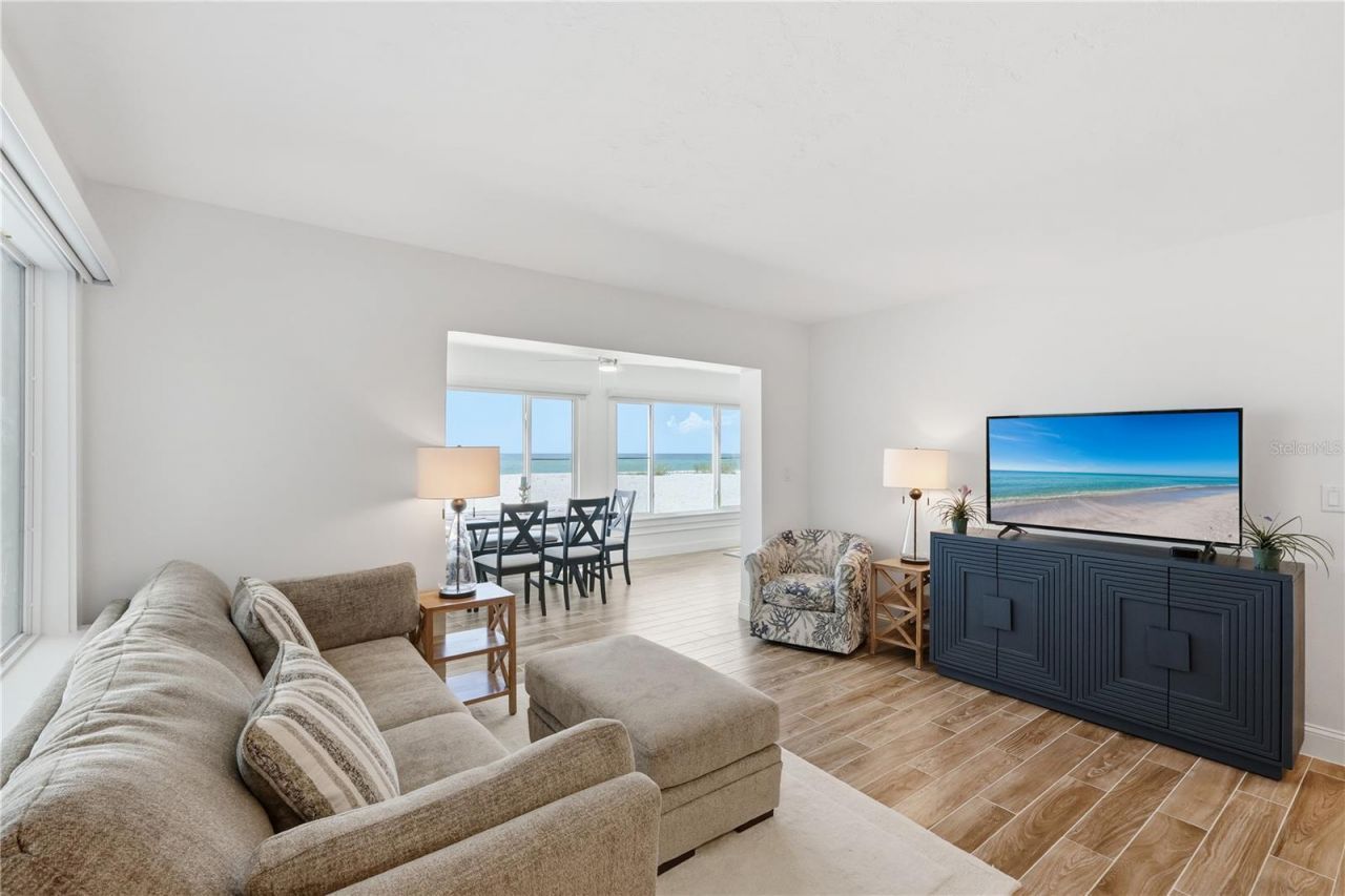 320 Gulf Boulevard, Unit 5C, Boca Grande, FL 33921 Photo