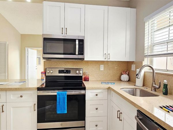 1761 NW 96th Terrace, Unit 3G, Pembroke Pines, FL 33024