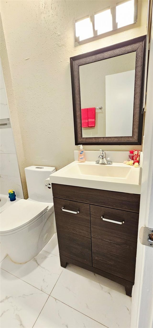 1761 NW 96th Terrace, Unit 3G, Pembroke Pines, FL 33024 Photo