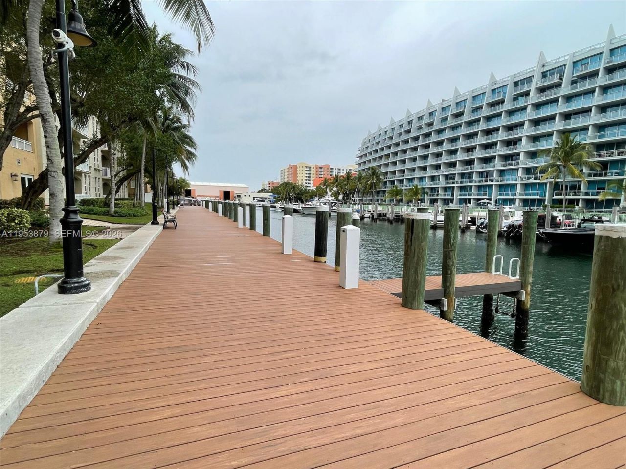 3001 NE 185th St, Unit 612, Aventura, FL 33180 Photo