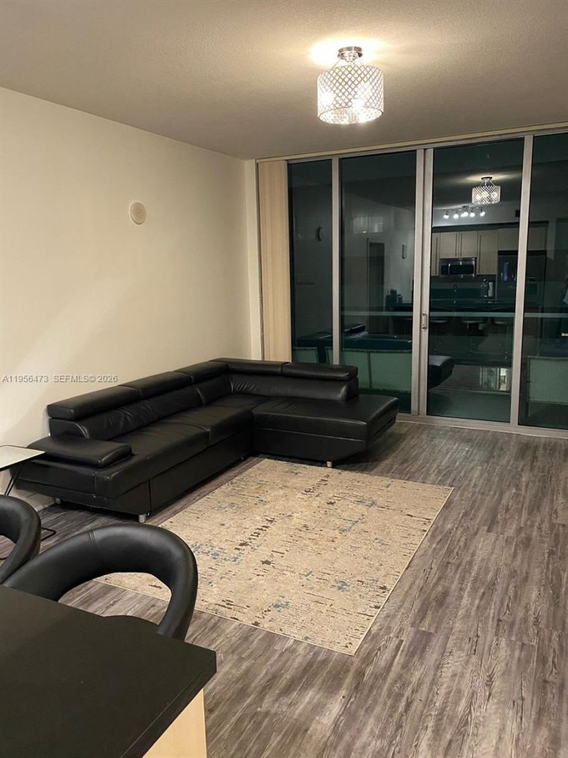 1111 SW 1st Ave , Unit 1422-N, Miami, FL 33130 Photo