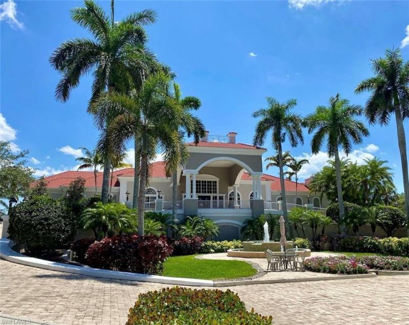 4884 Hampshire Ct, Unit 7-104, Naples, FL 34112 Photo