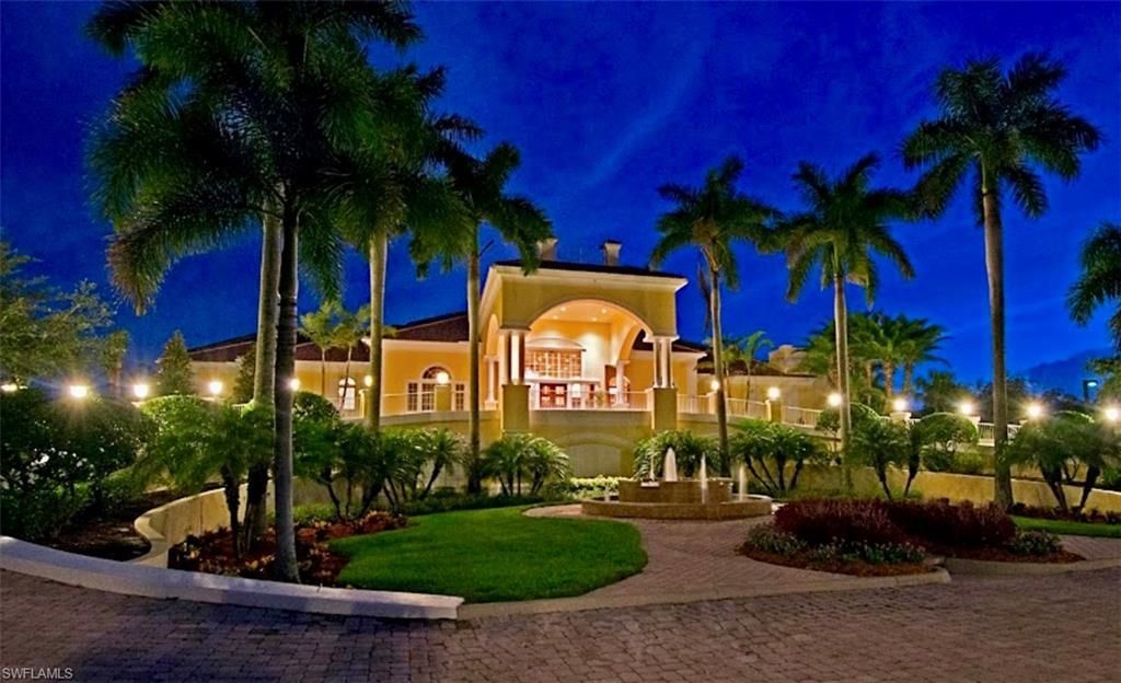 4884 Hampshire Ct, Unit 7-104, Naples, FL 34112 Photo