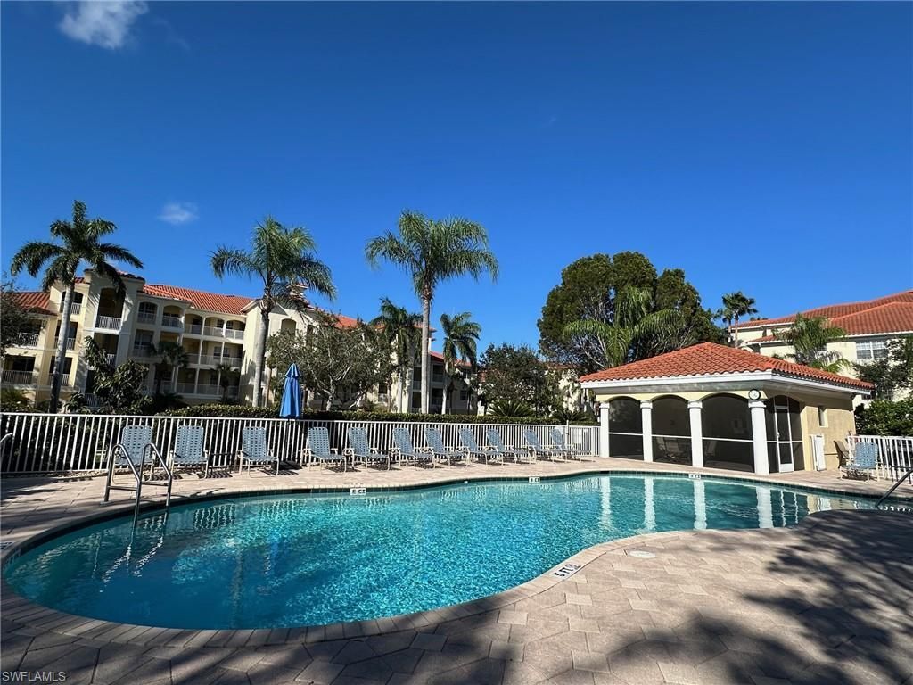 4884 Hampshire Ct, Unit 7-104, Naples, FL 34112 Photo