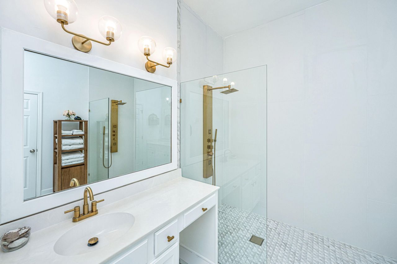 145 Fresh Meadow Lane Photo 13