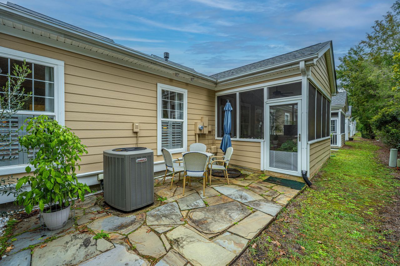 145 Fresh Meadow Lane Photo 25