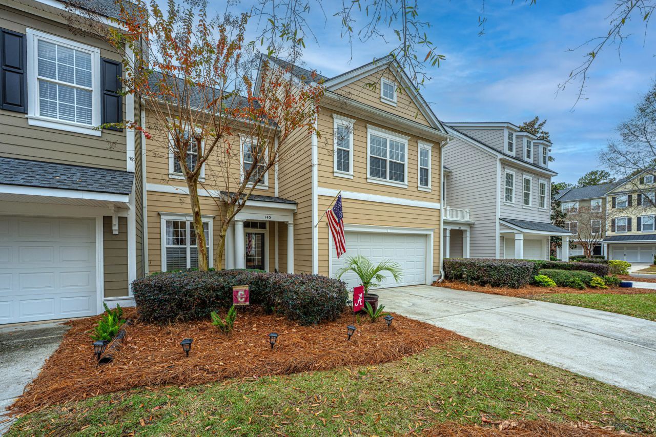 145 Fresh Meadow Lane Photo 28