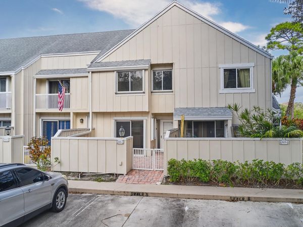 6303 Riverwalk Lane, Unit 5, Jupiter, FL 33458
