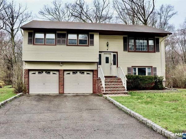 5 Downstream Drive, Mount Olive Township, NJ 07836