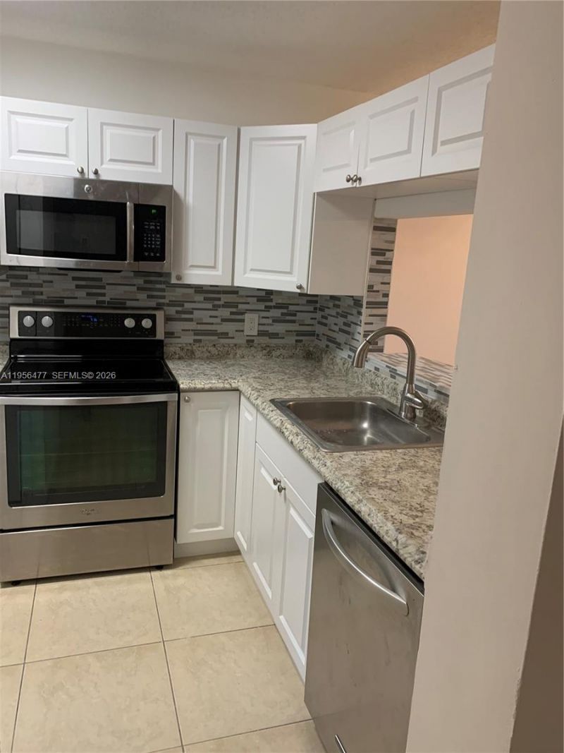 1013 Coral Club Dr, Unit 1013, Coral Springs, FL 33071 Photo