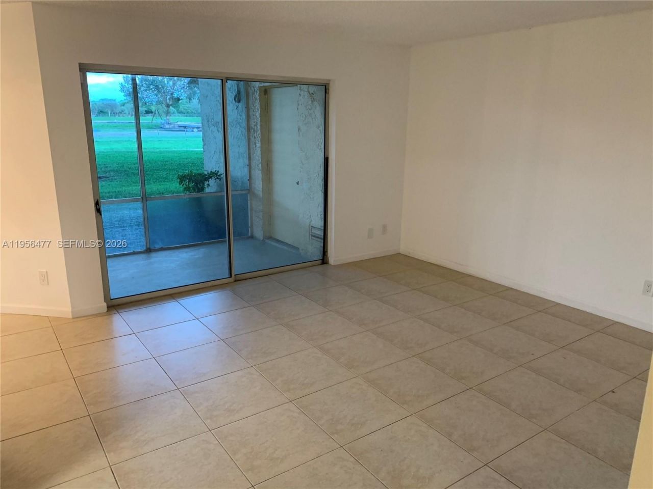 1013 Coral Club Dr, Unit 1013, Coral Springs, FL 33071 Photo