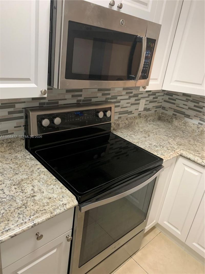 1013 Coral Club Dr, Unit 1013, Coral Springs, FL 33071 Photo