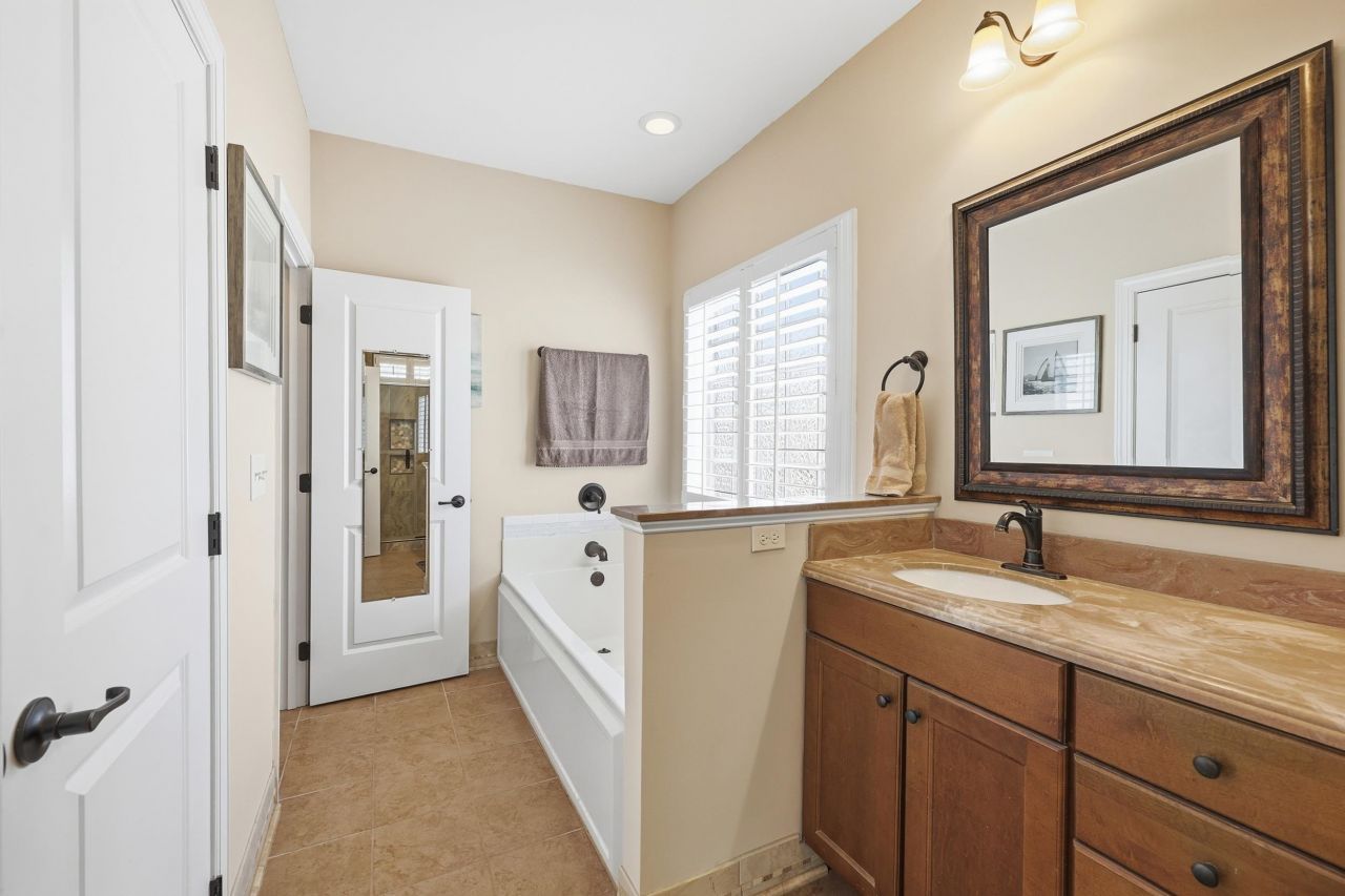 1620 Cottage Cove Circle Photo 10