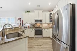 1620 Cottage Cove Circle photo 4