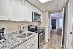 601 Retreat Beach Circle photo 4