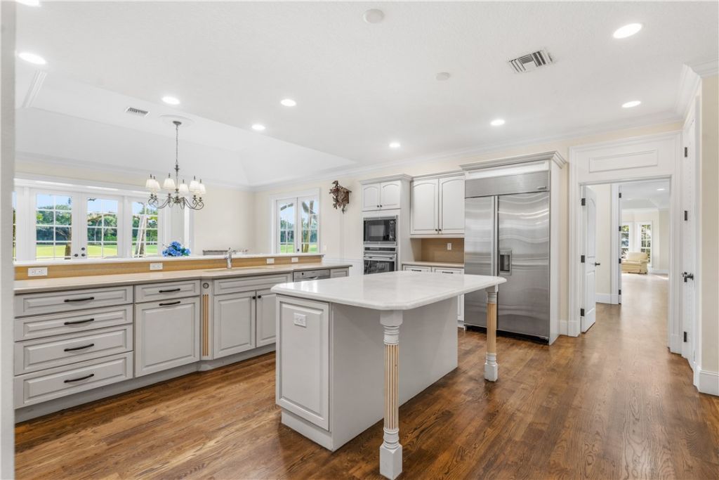 270 Sea Oak Drive, Vero Beach, FL 32963 Photo