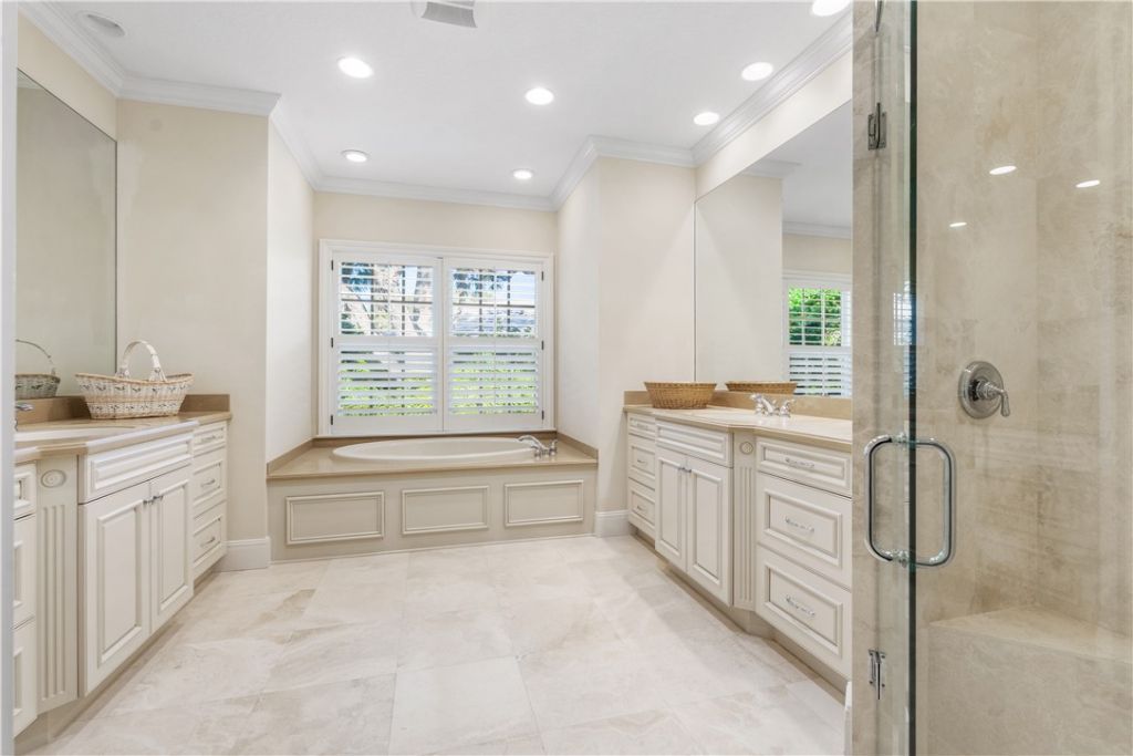 270 Sea Oak Drive, Vero Beach, FL 32963 Photo