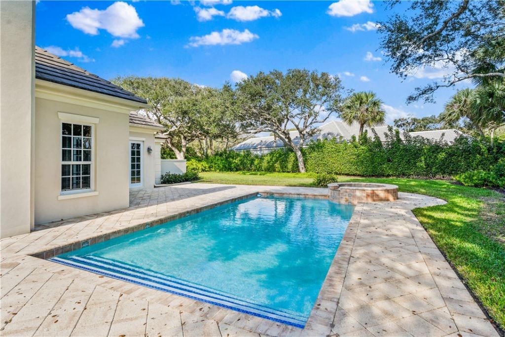 270 Sea Oak Drive, Vero Beach, FL 32963 Photo