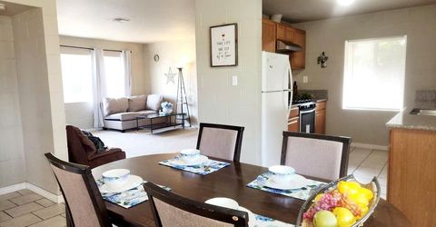 6109 Laurine Way, Sacramento, CA 95824 Photo