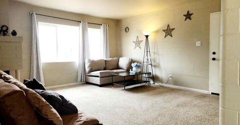 6109 Laurine Way, Sacramento, CA 95824 Photo