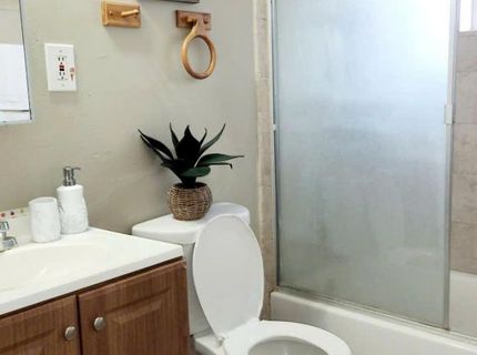 6109 Laurine Way, Sacramento, CA 95824 Photo