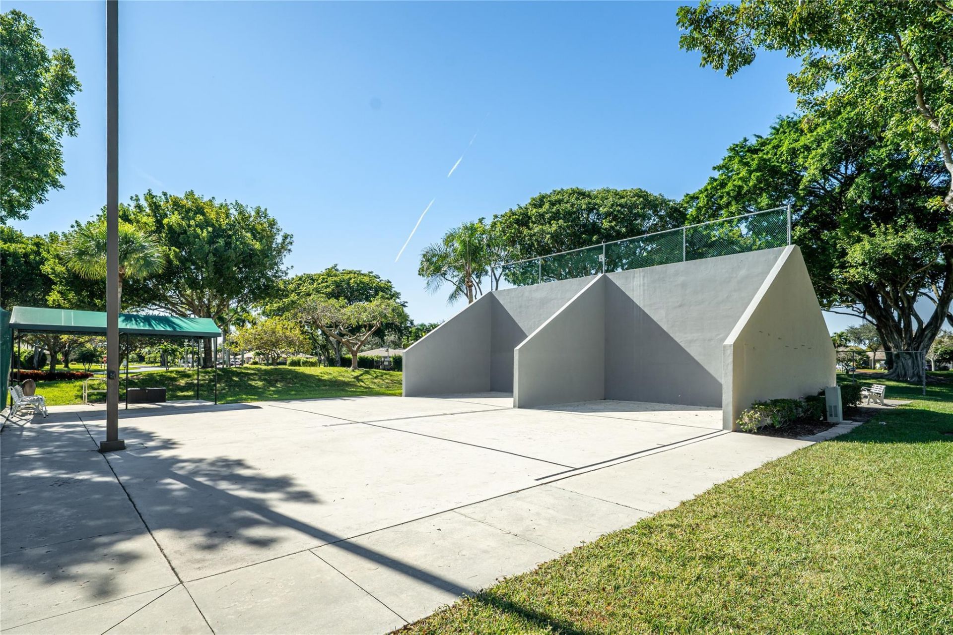 8290 Springlake Drive, Boca Raton, FL 33496 Photo