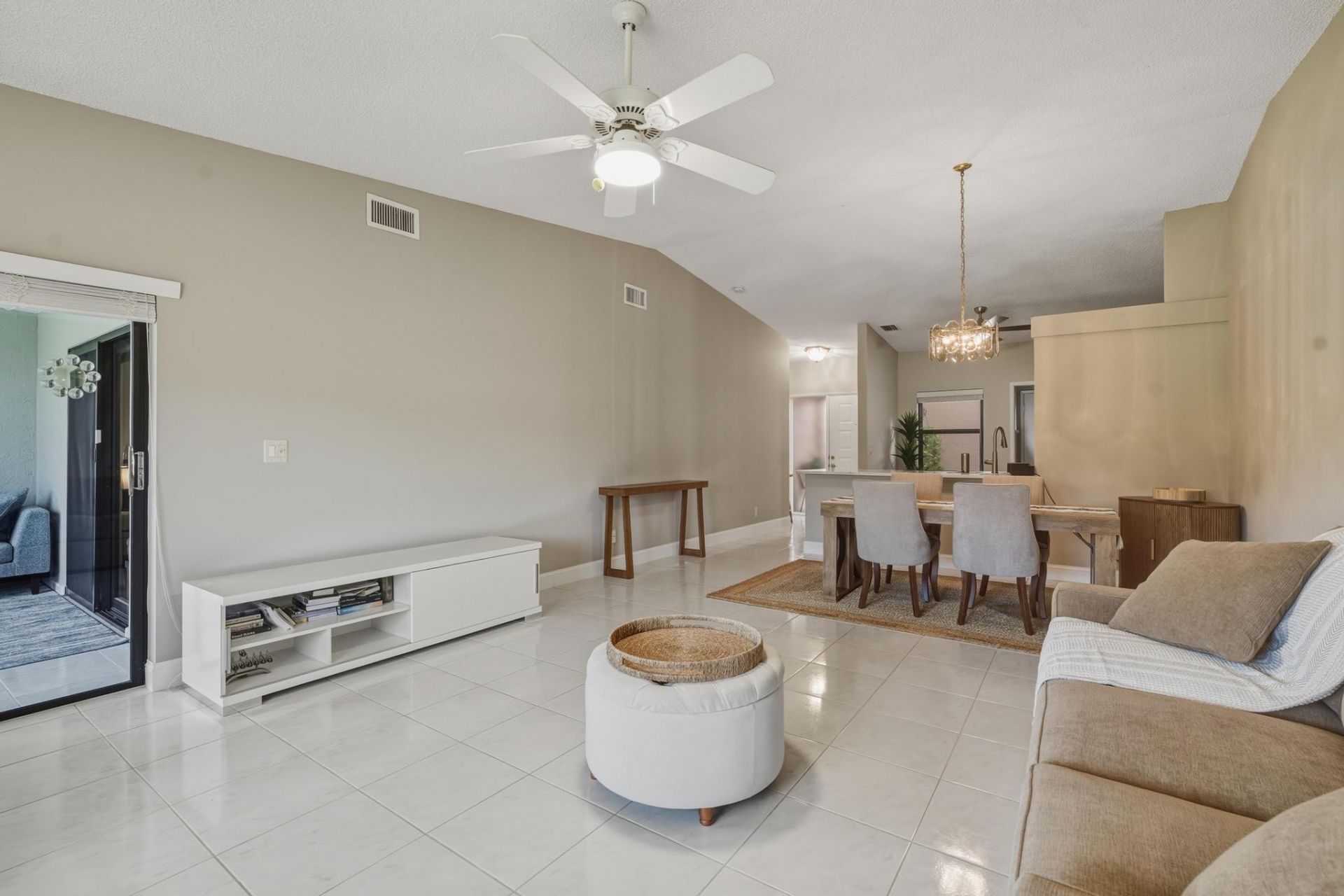 8290 Springlake Drive, Boca Raton, FL 33496 Photo