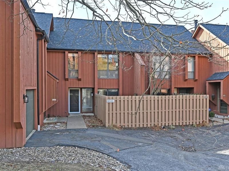 8335 Summerbridge Way, West Chester, OH 45069 Photo 2