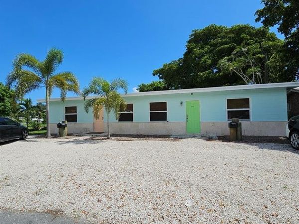 306 NE 13th Ave, Pompano Beach, FL 33060