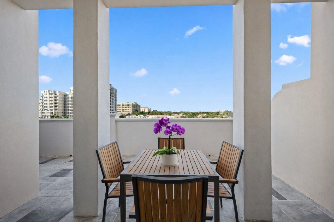 200 E Palmetto Park Road, Unit 505, Boca Raton, FL 33432 Photo