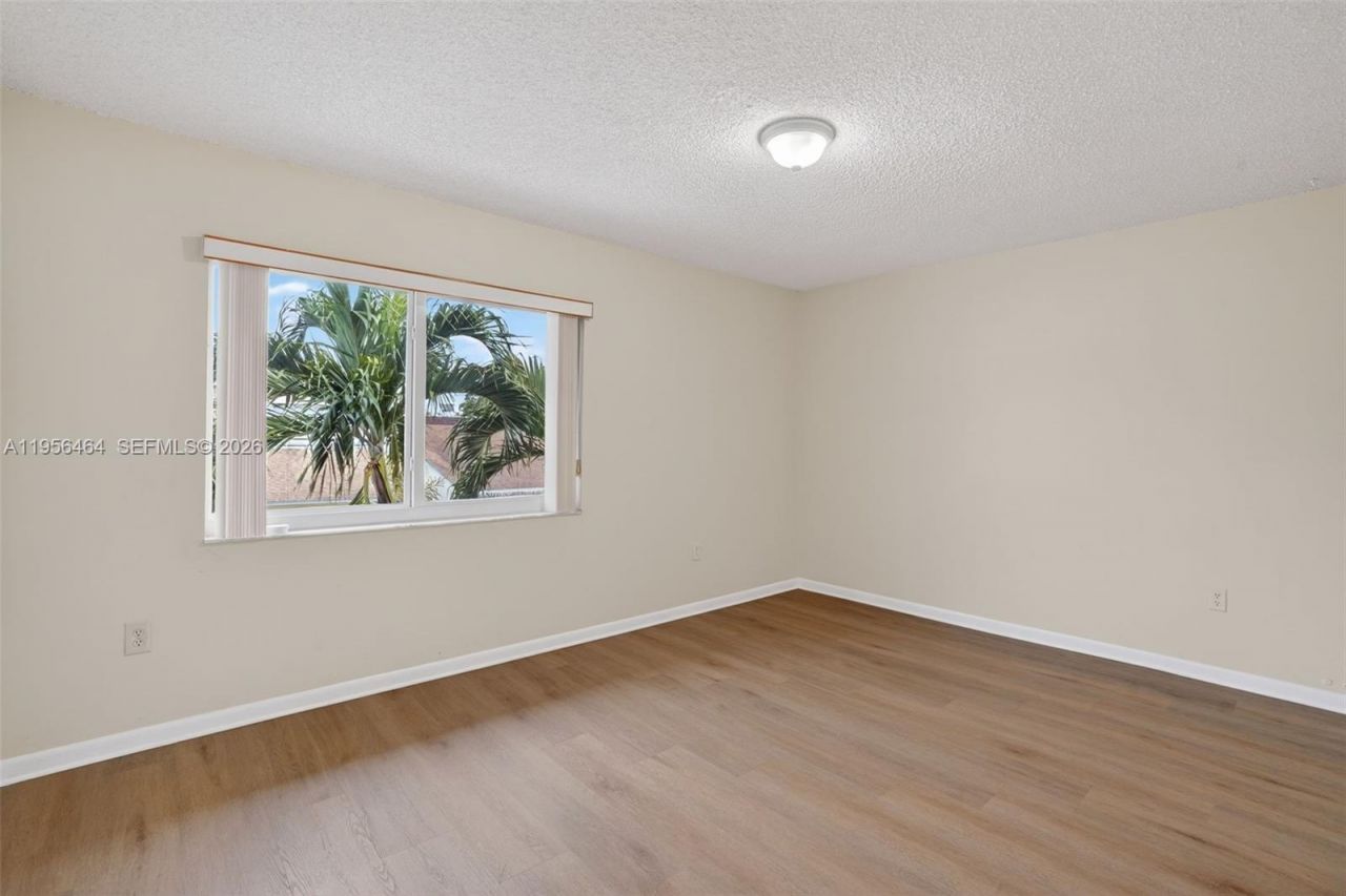 2455 SW 11th St , Unit 7-A, Miami, FL 33135 Photo