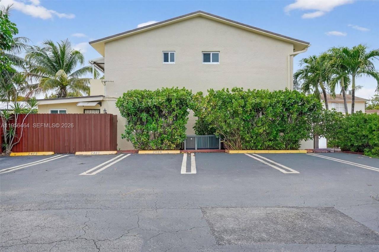 2455 SW 11th St , Unit 7-A, Miami, FL 33135 Photo