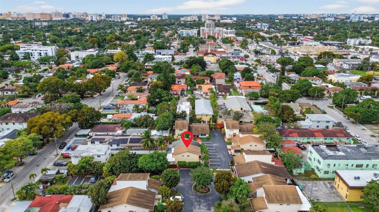 2455 SW 11th St , Unit 7-A, Miami, FL 33135 Photo