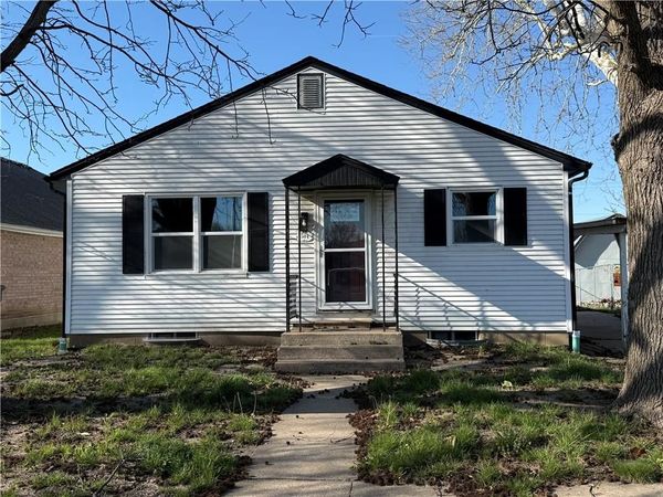 504 W 29th Street, Higginsville, MO 64037