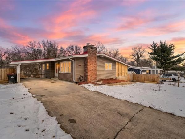 903 E Clark Street, Warrensburg, MO 64093