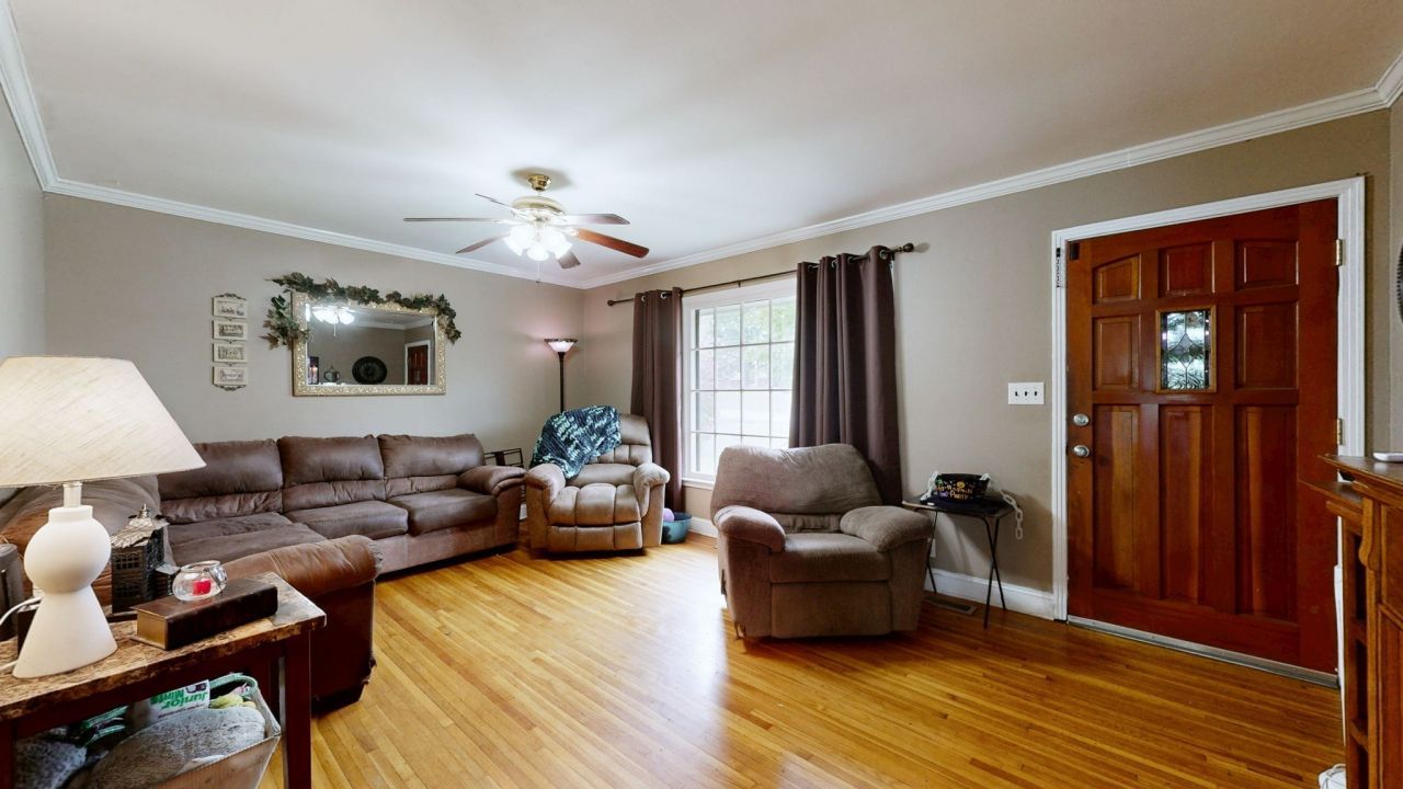 166 E Regent Dr, Clarksville, TN 37043 Main Photo