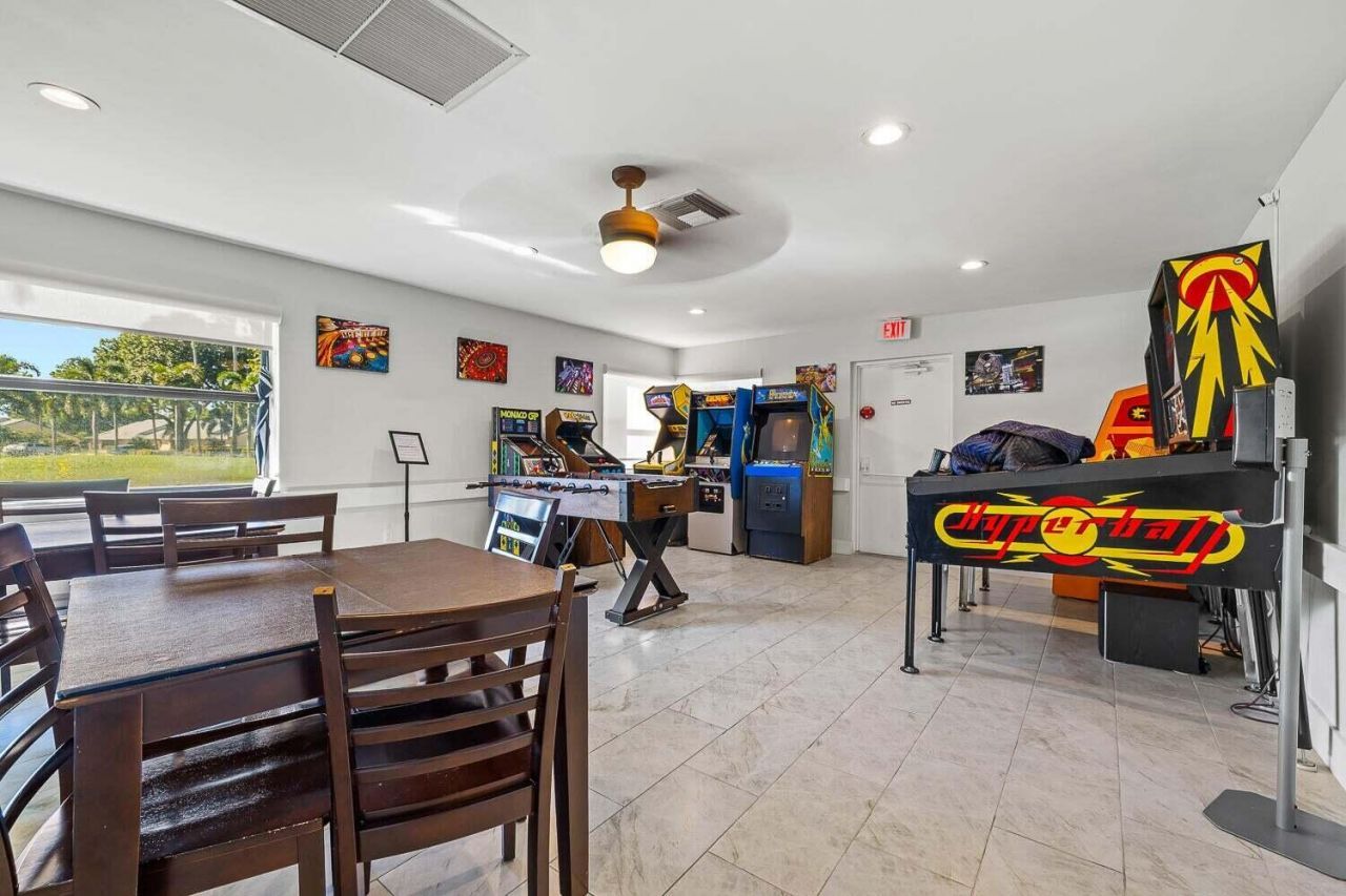 8577 Boca Glades Boulevard W, Unit D, Boca Raton, FL 33434 Photo