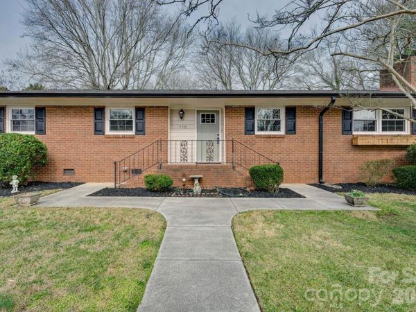 110 Scottsmoor Drive, Charlotte, NC 28214